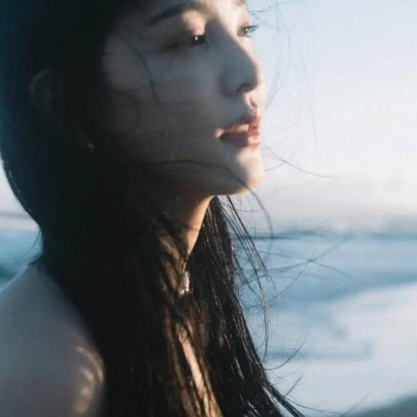 落尘职花孰难隐